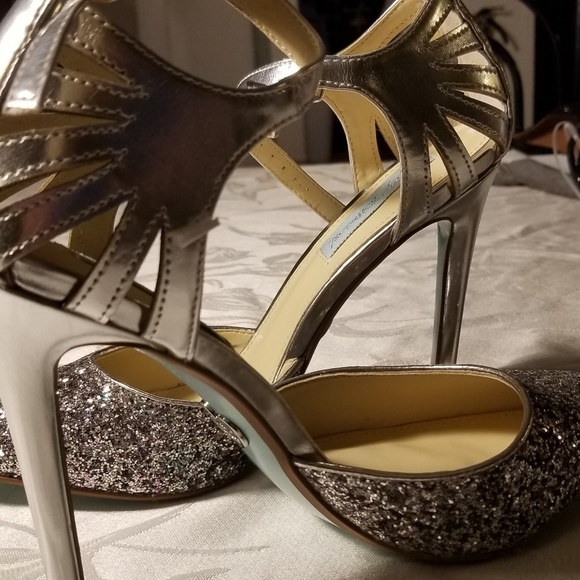 Betsey Johnson Heels. sz 8 brand new w tags - Picture 2 of 7
